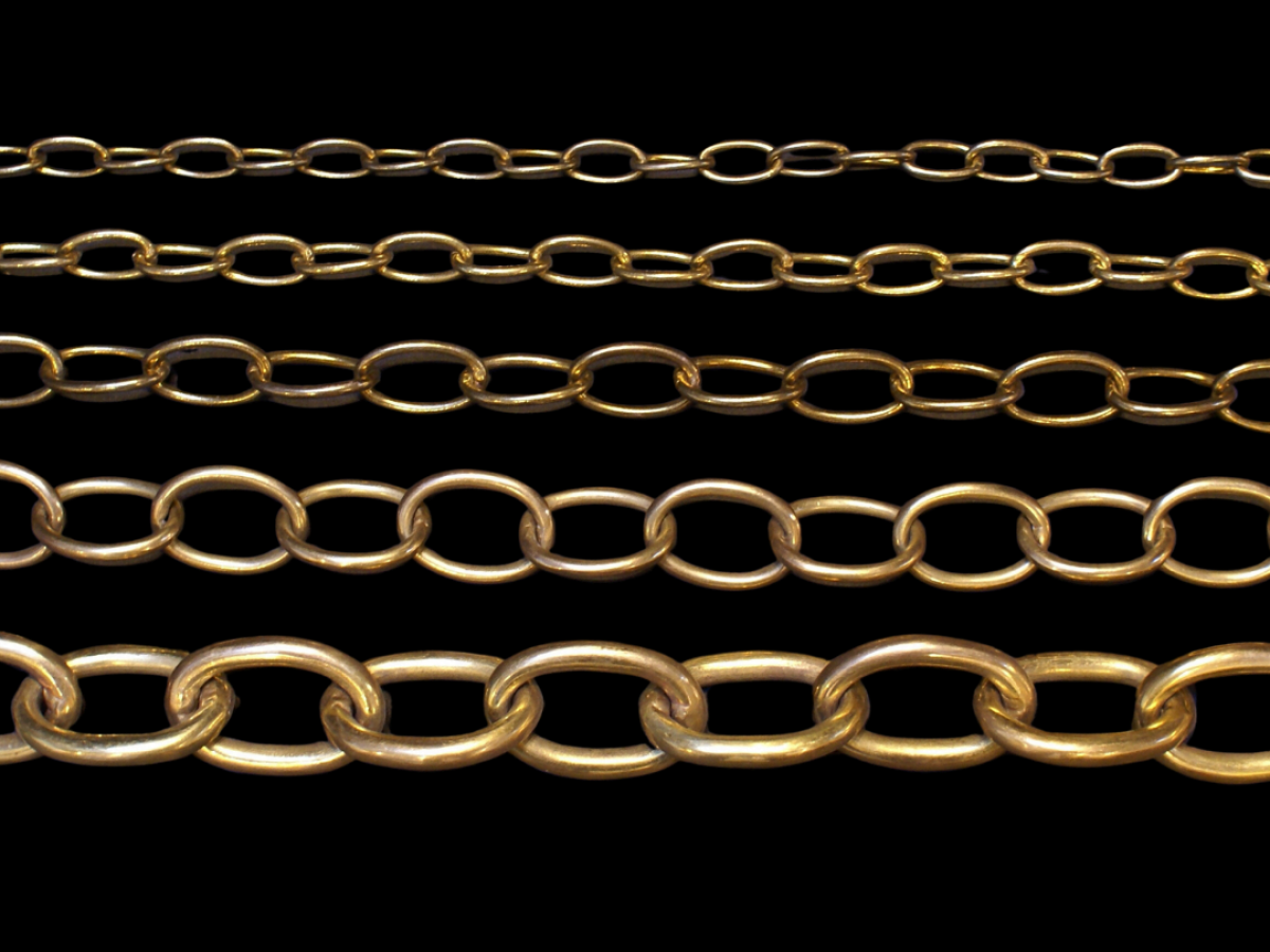 brass-oval-chain-on-black--