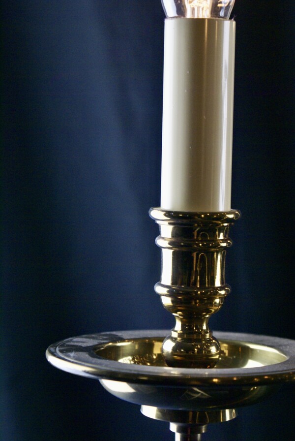 12 Light Dutch Ex-Skinners Hall Chandelier - Image 4